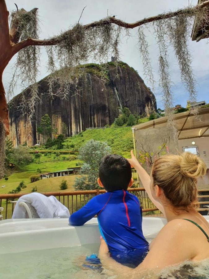 Piedra Del Penol Hotel Guatape Ngoại thất bức ảnh