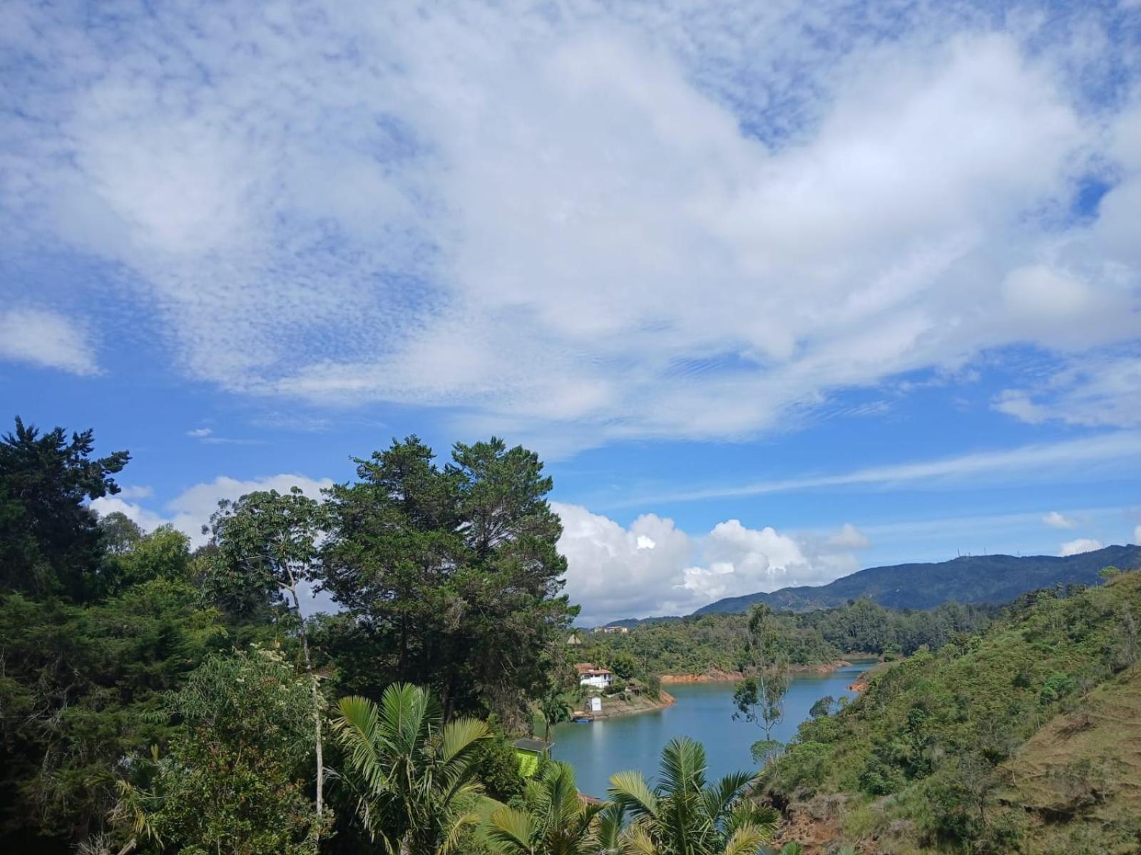 Piedra Del Penol Hotel Guatape Ngoại thất bức ảnh
