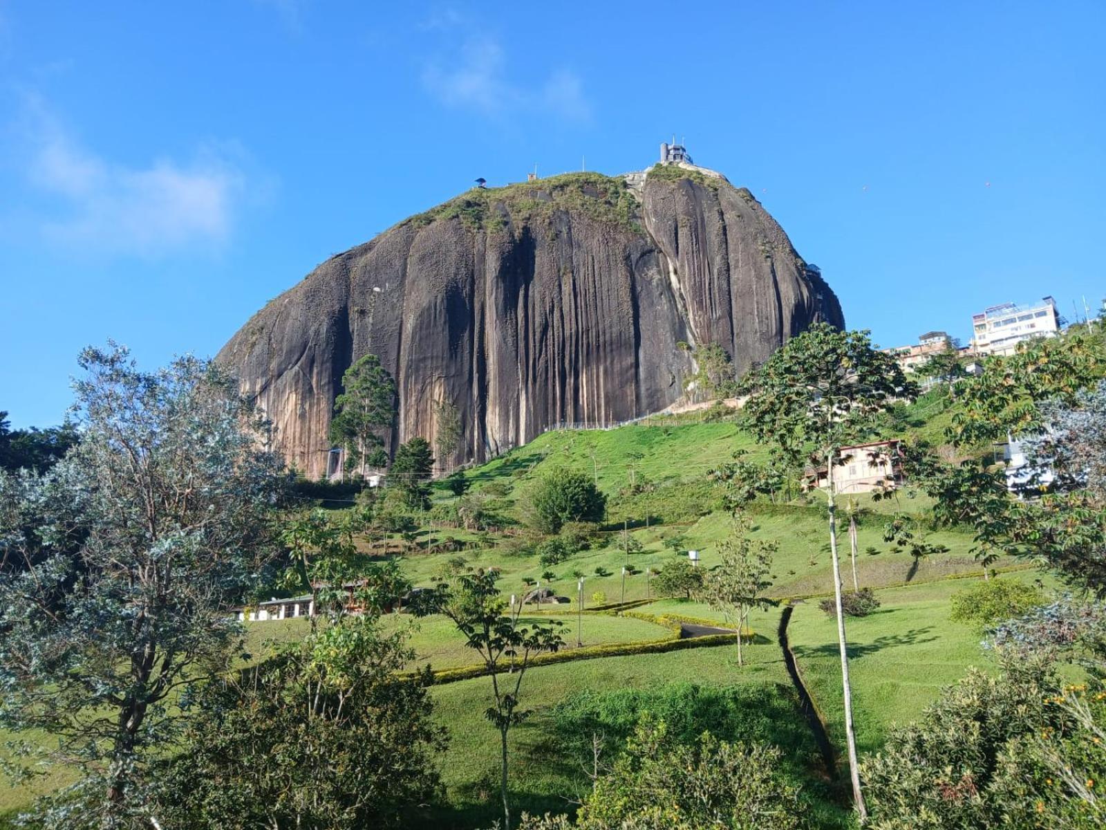 Piedra Del Penol Hotel Guatape Ngoại thất bức ảnh
