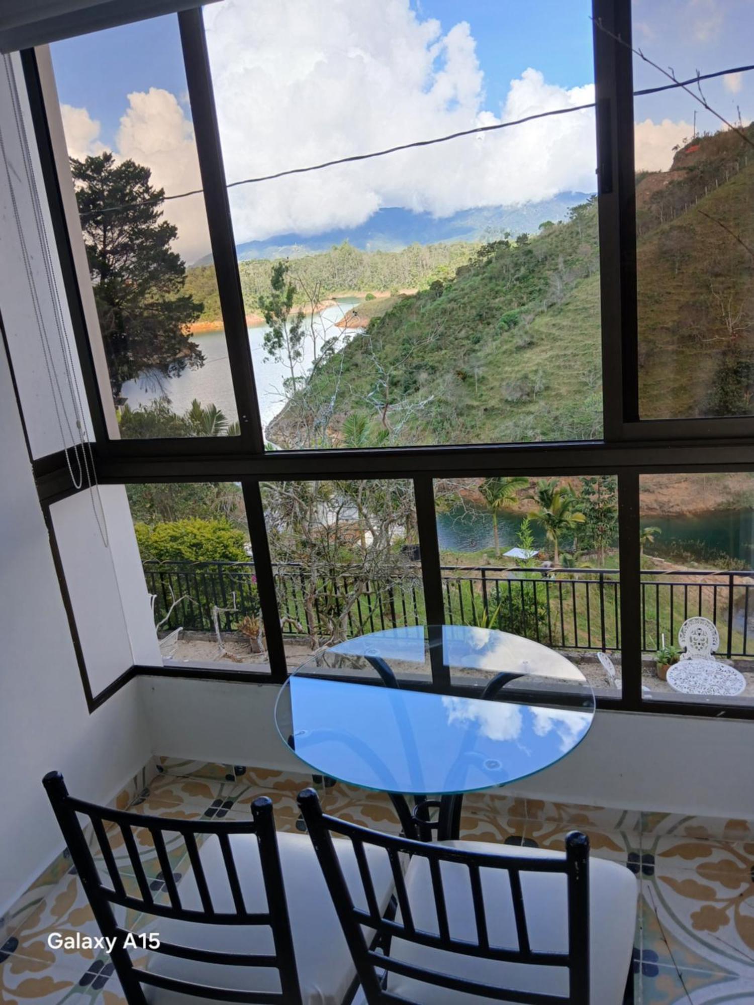 Piedra Del Penol Hotel Guatape Ngoại thất bức ảnh